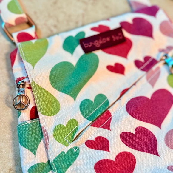 Bungalow 360 Multicolor Heart Crossbody Bag - Picture 3 of 9